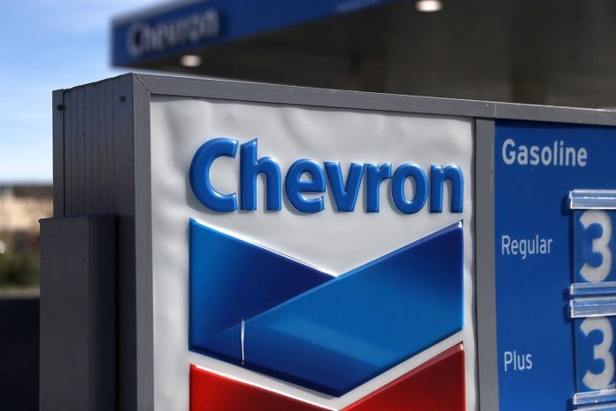 GLI STATI UNITI HANNO ESTESO LA DURATA DELLA CONCESSIONE PER OPERARE IN VENEZUELA ALLA CHEVRON E AD ALTRE QUATTRO COMPAGNIE PETROLIFERE