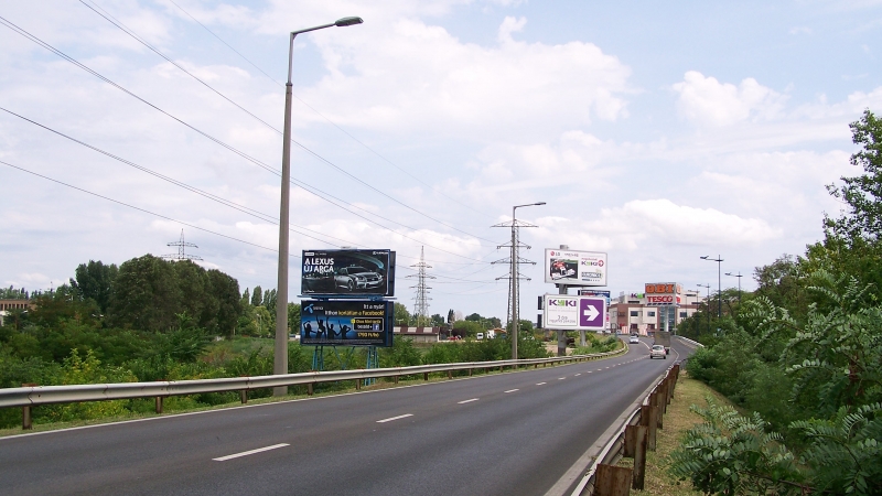 SVILUPPO DELLAUTOSTRADA VERSO LAEROPORTO DI BUDAPEST