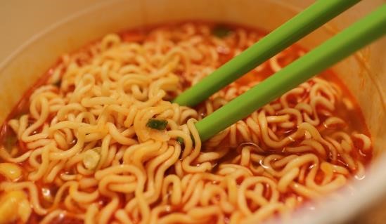 ESPANSIONE DELLA FABBRICA DI NOODLE DA 33 MILIONI DI EURO